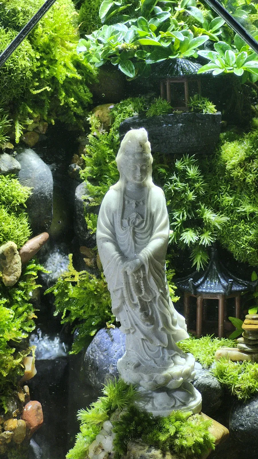 Thác Ngọc Quan Âm